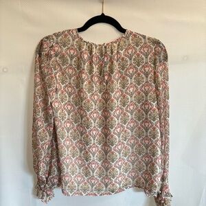 Ann Taylor LOFT  | Ivory floral | XS Petite | L/S